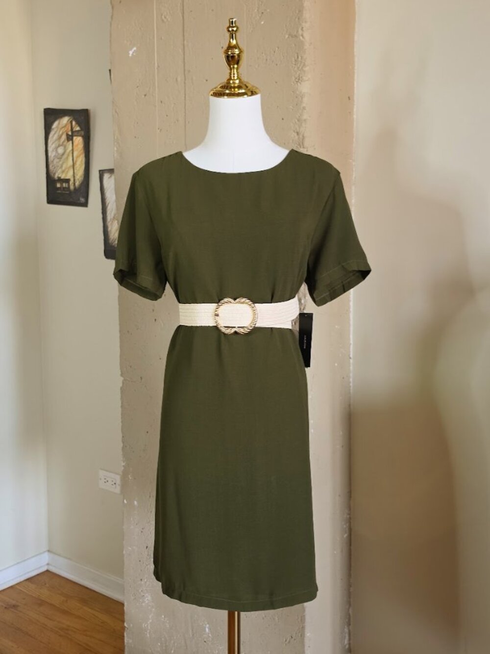 Lulus "Shift and Shout" Olive Green Short Sleeve Shift Dress Size Medium NWT - Picture 5 of 13